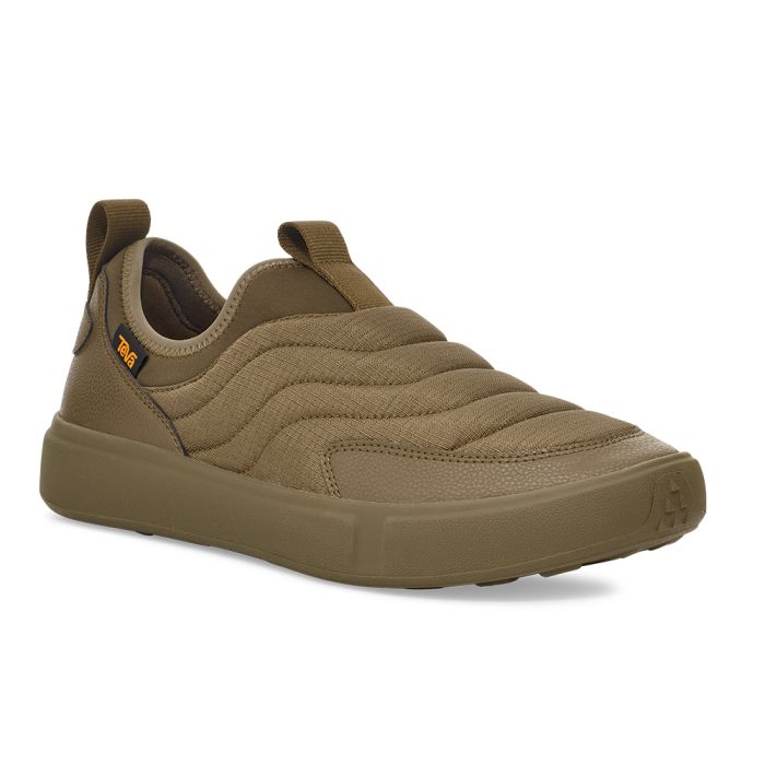 款式代號：00EZ7．ULTRA-COMF SLIP ON 中性舒適菠蘿麵包鞋